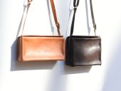 リバース　洗いの折り箱ショルダー